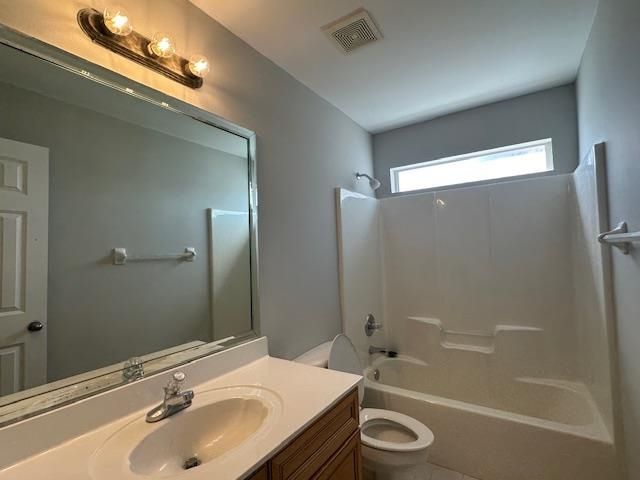 2190 BERRY BUSH LN, Memphis, TN 38016