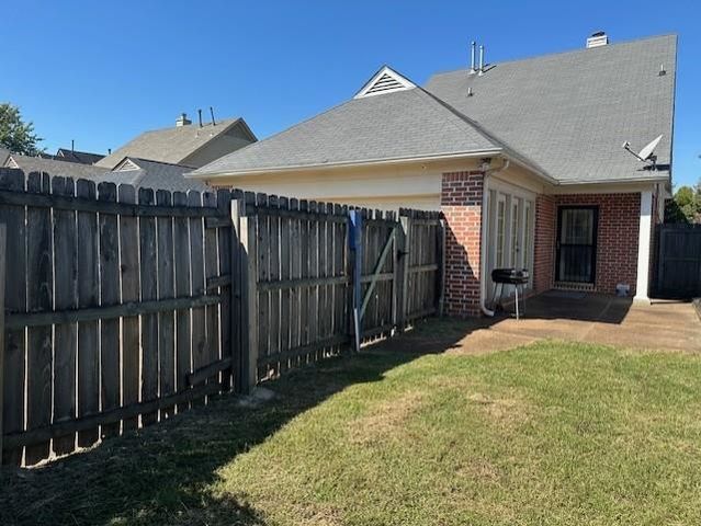 2190 BERRY BUSH LN, Memphis, TN 38016