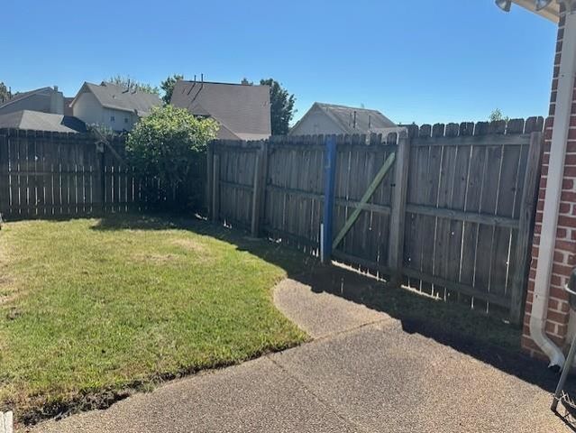 2190 BERRY BUSH LN, Memphis, TN 38016