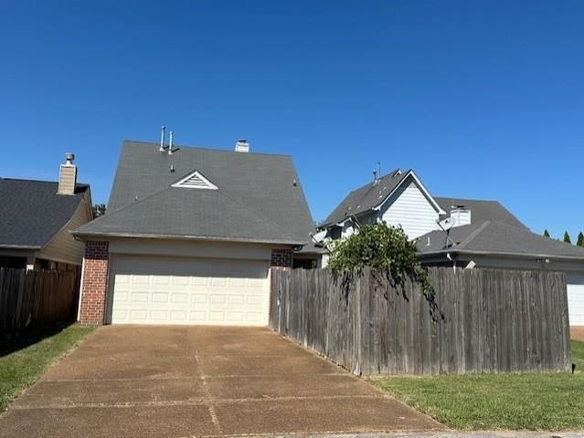 2190 BERRY BUSH LN, Memphis, TN 38016