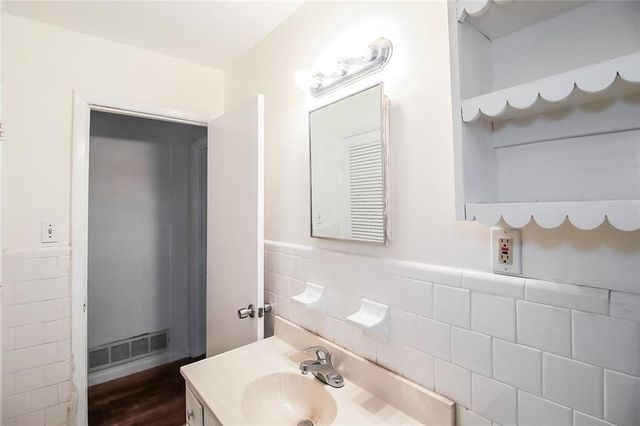 1146 E Fayetteville Road, Riverdale, GA 30296