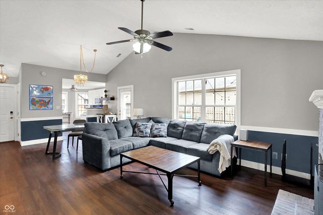 9841 River Oak Lane N, Fishers, IN 46038