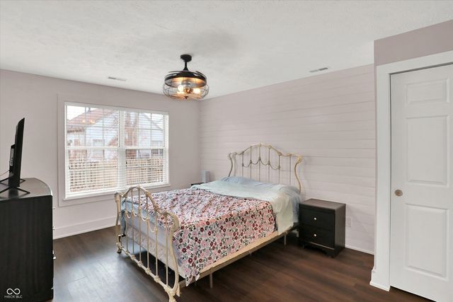 9841 River Oak Lane N, Fishers, IN 46038