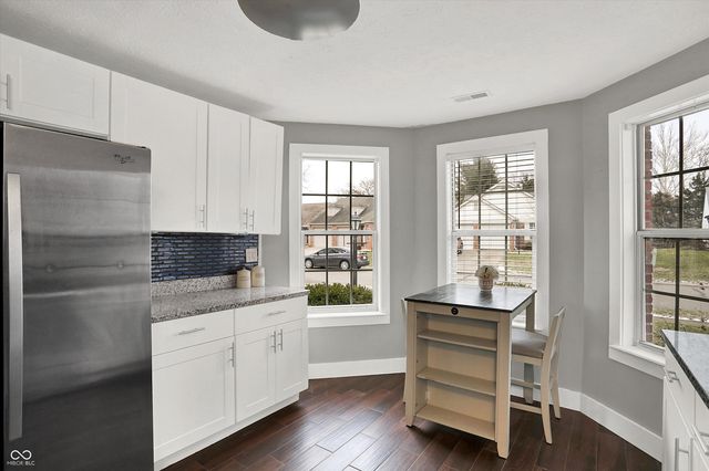 9841 River Oak Lane N, Fishers, IN 46038