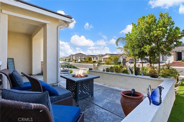 31409 Darlington Oak Drive, Winchester, CA 92596