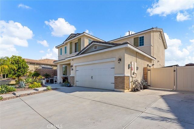 31409 Darlington Oak Drive, Winchester, CA 92596
