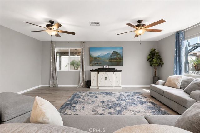 31409 Darlington Oak Drive, Winchester, CA 92596