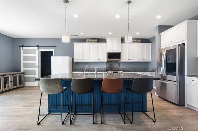31409 Darlington Oak Drive, Winchester, CA 92596