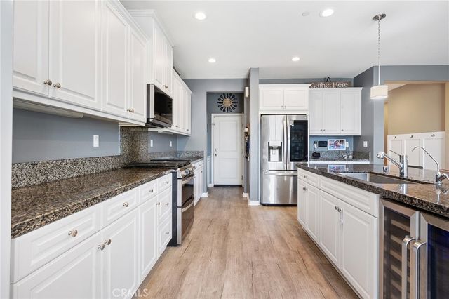 31409 Darlington Oak Drive, Winchester, CA 92596