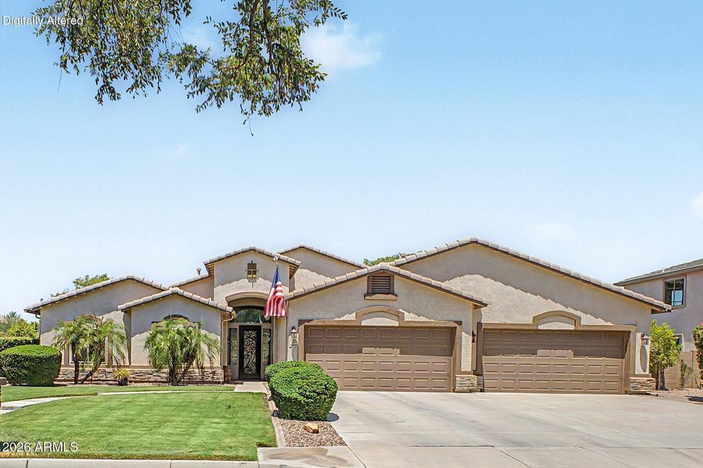 15250 W BECKER Lane, Surprise, AZ 85379 — exterior