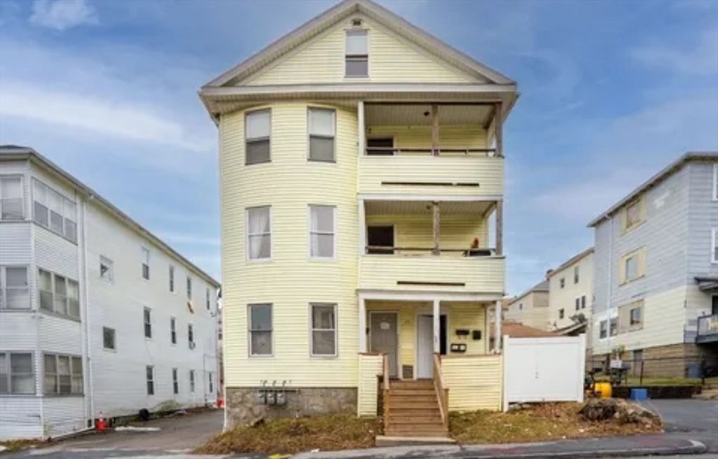 74 74 Esther St 1, Worcester, MA 01607