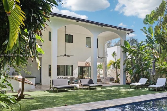 34 SW 22nd Rd NA, Miami, FL 33129