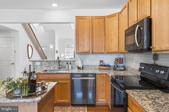 156 TOPAZ CT, Warrenton, VA 20186