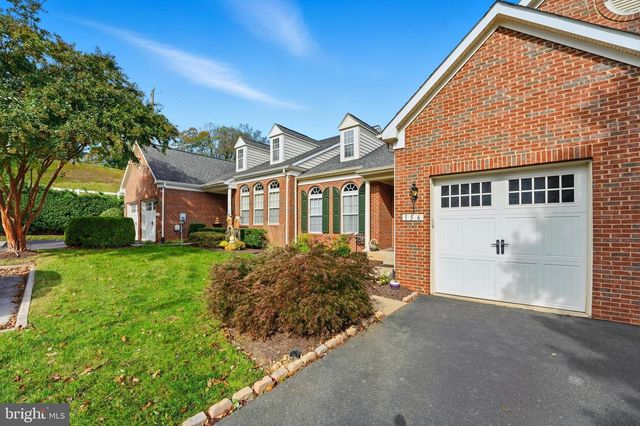 156 TOPAZ CT, Warrenton, VA 20186
