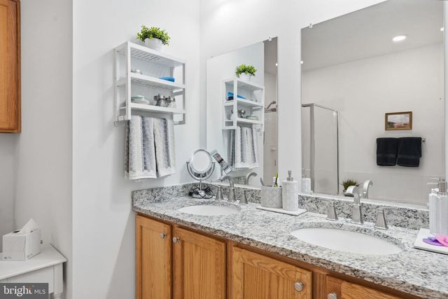 156 TOPAZ CT, Warrenton, VA 20186