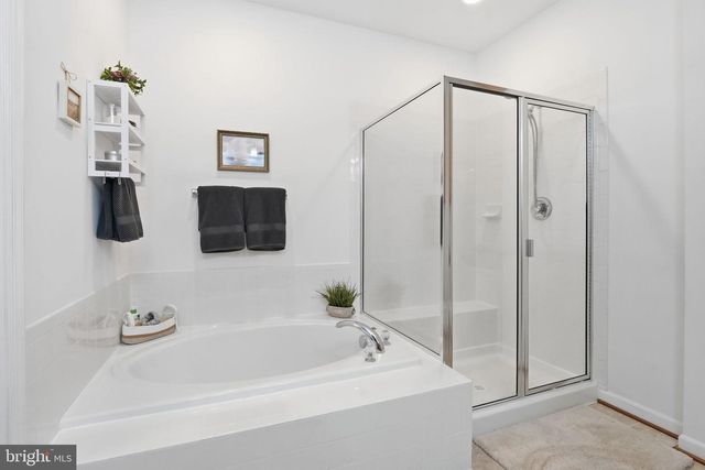 156 TOPAZ CT, Warrenton, VA 20186