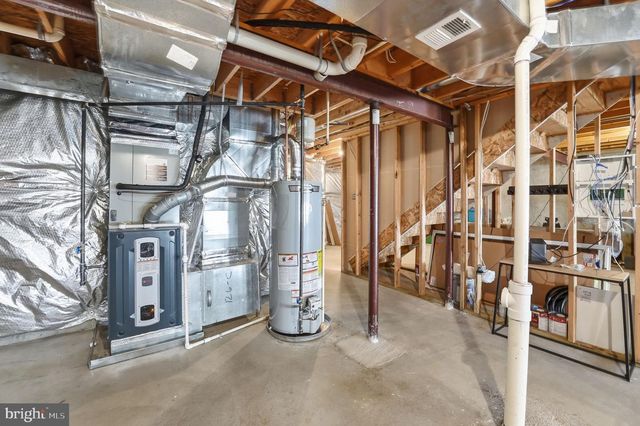 156 TOPAZ CT, Warrenton, VA 20186