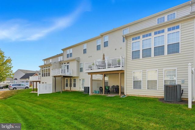 156 TOPAZ CT, Warrenton, VA 20186