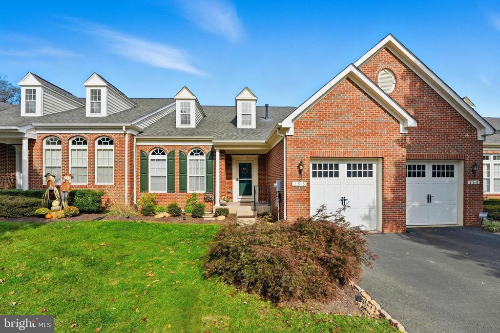 156 TOPAZ CT, Warrenton, VA 20186