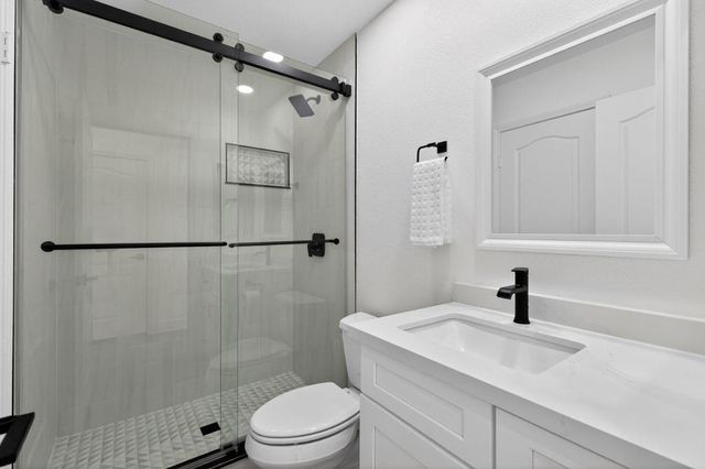 30 Hilton Head Drive, Rancho Mirage, CA 92270
