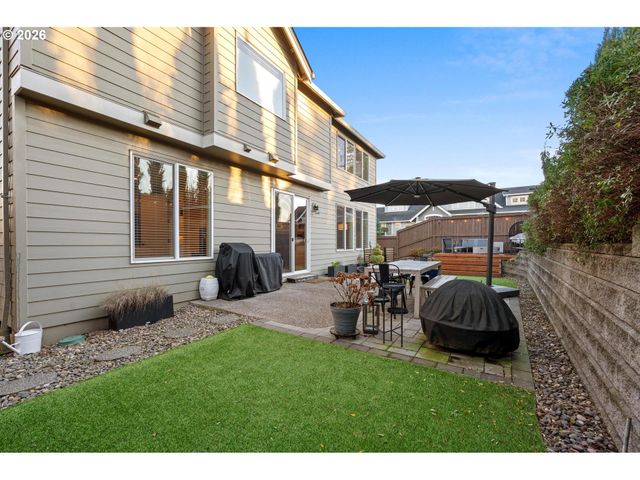 10642 Nw GLENMORE Way, Portland, OR 97229