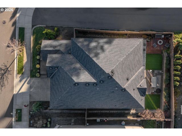 10642 Nw GLENMORE Way, Portland, OR 97229