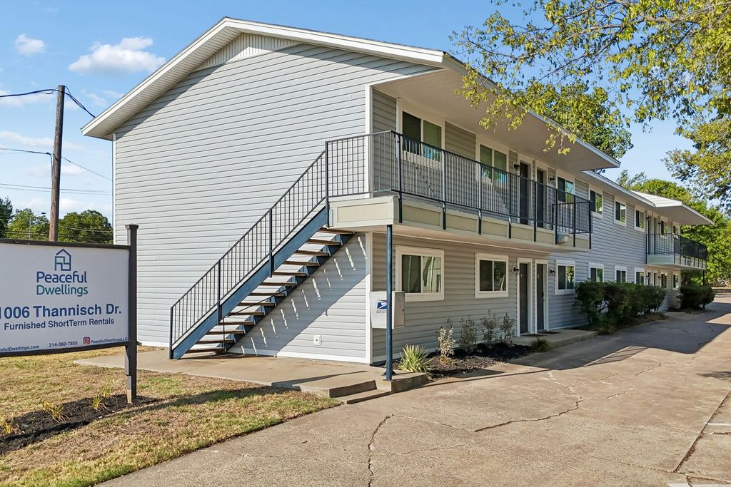 1006 Thannisch Drive, Arlington, TX 76011 — exterior
