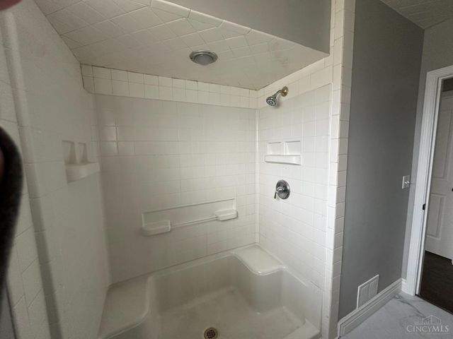 30 Berkshire Court, Hamilton, OH 45013