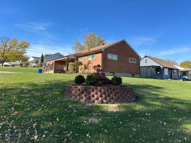 30 Berkshire Court, Hamilton, OH 45013