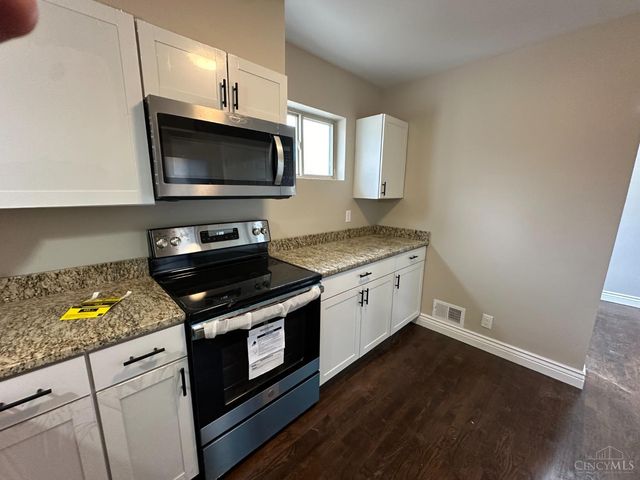 30 Berkshire Court, Hamilton, OH 45013