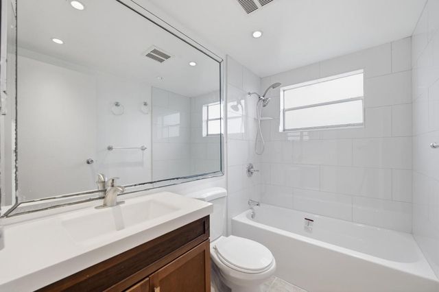 97 Saxony C, Delray Beach, FL 33446