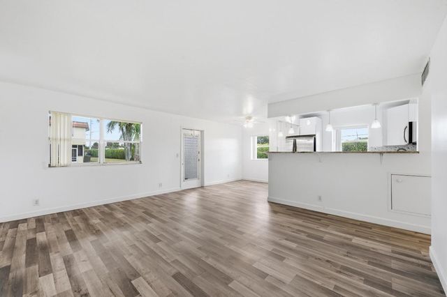 97 Saxony C, Delray Beach, FL 33446