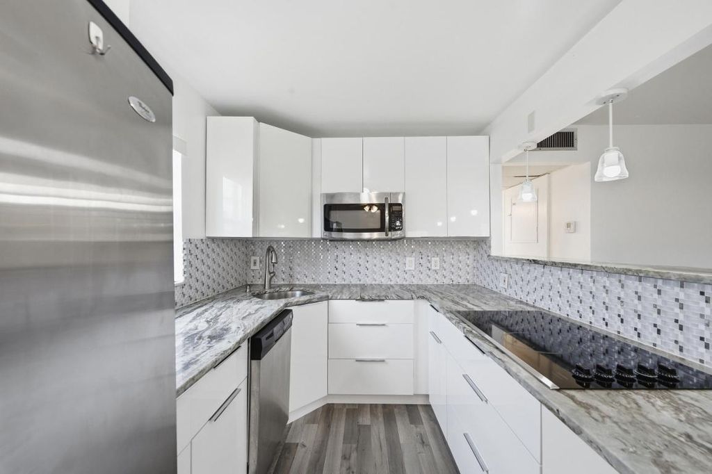 97 Saxony C, Delray Beach, FL 33446