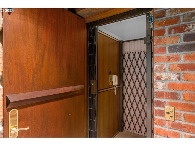 30000 Sw 35TH Dr, Wilsonville, OR 97070