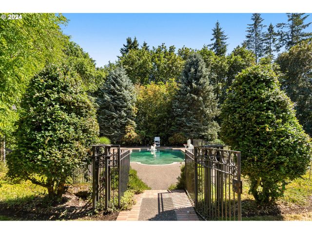 30000 Sw 35TH Dr, Wilsonville, OR 97070