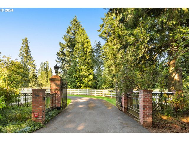 30000 Sw 35TH Dr, Wilsonville, OR 97070