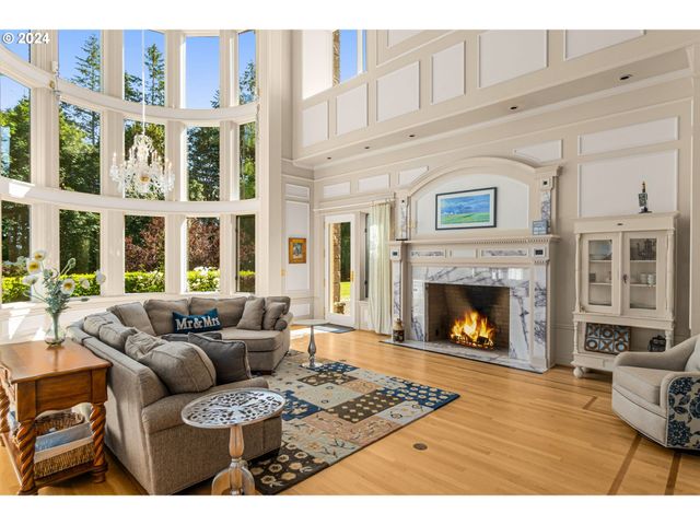 30000 Sw 35TH Dr, Wilsonville, OR 97070