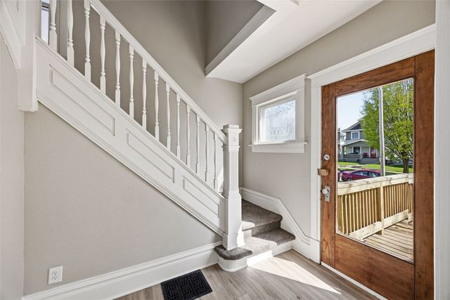 1516 6th Avenue SE, Cedar Rapids, IA 52403