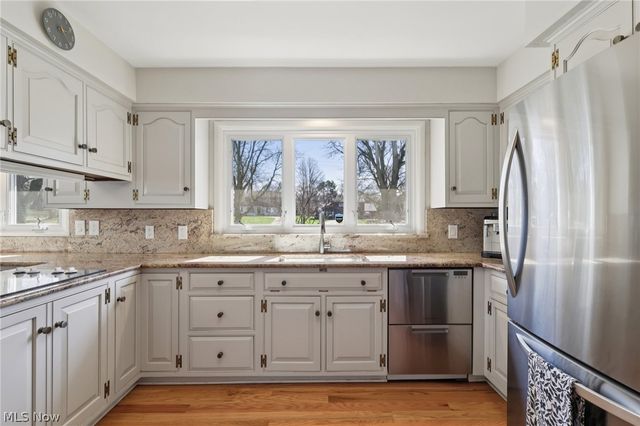 22733 S Woodland Road, Shaker Heights, OH 44122