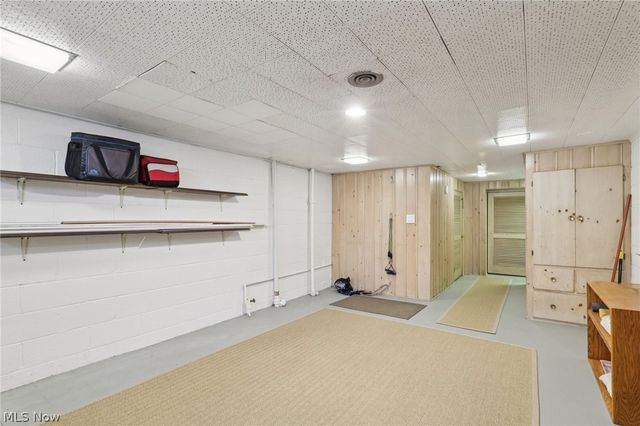 22733 S Woodland Road, Shaker Heights, OH 44122