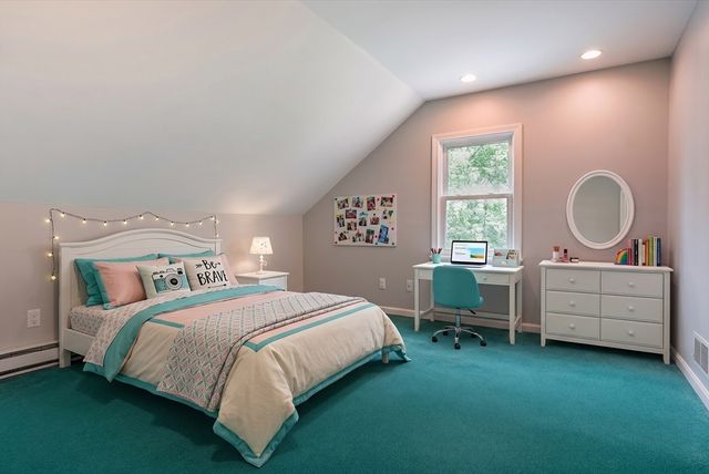 217 Brayton Ave, Fall River, MA 02721