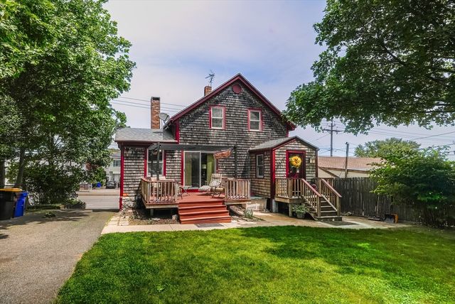 217 Brayton Ave, Fall River, MA 02721