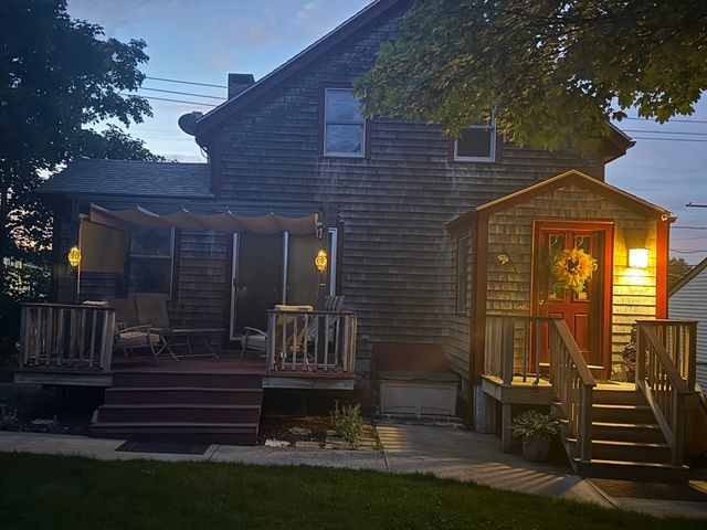 217 Brayton Ave, Fall River, MA 02721