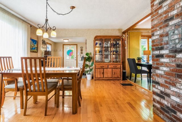 217 Brayton Ave, Fall River, MA 02721