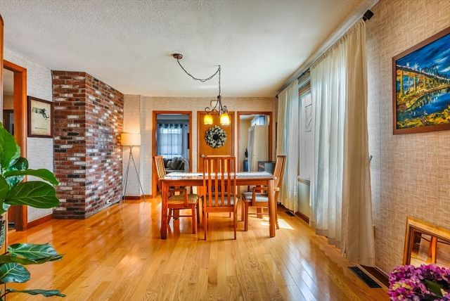 217 Brayton Ave, Fall River, MA 02721