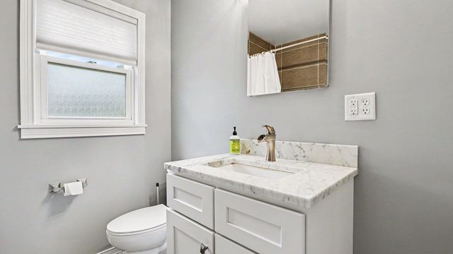 4076 Marlyn Avenue, Saginaw, MI 48603