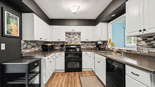 4076 Marlyn Avenue, Saginaw, MI 48603