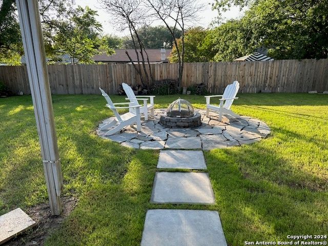 7011 FOREST MOSS ST, San Antonio, TX 78240
