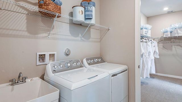 653 SE Ranch Oak Circle, Port St. Lucie, Port St Lucie, FL 34984