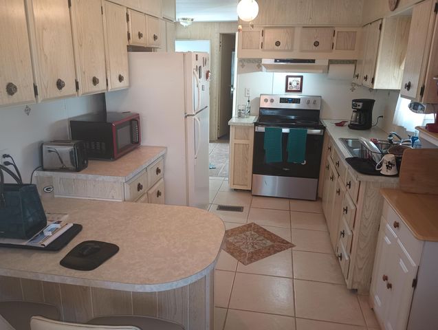 12 Universidad Lane, Port St. Lucie, Port St Lucie, FL 34952